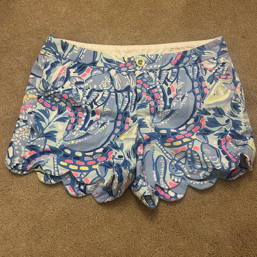 Lilly Pulitzer buttercup stretch shorts size 6